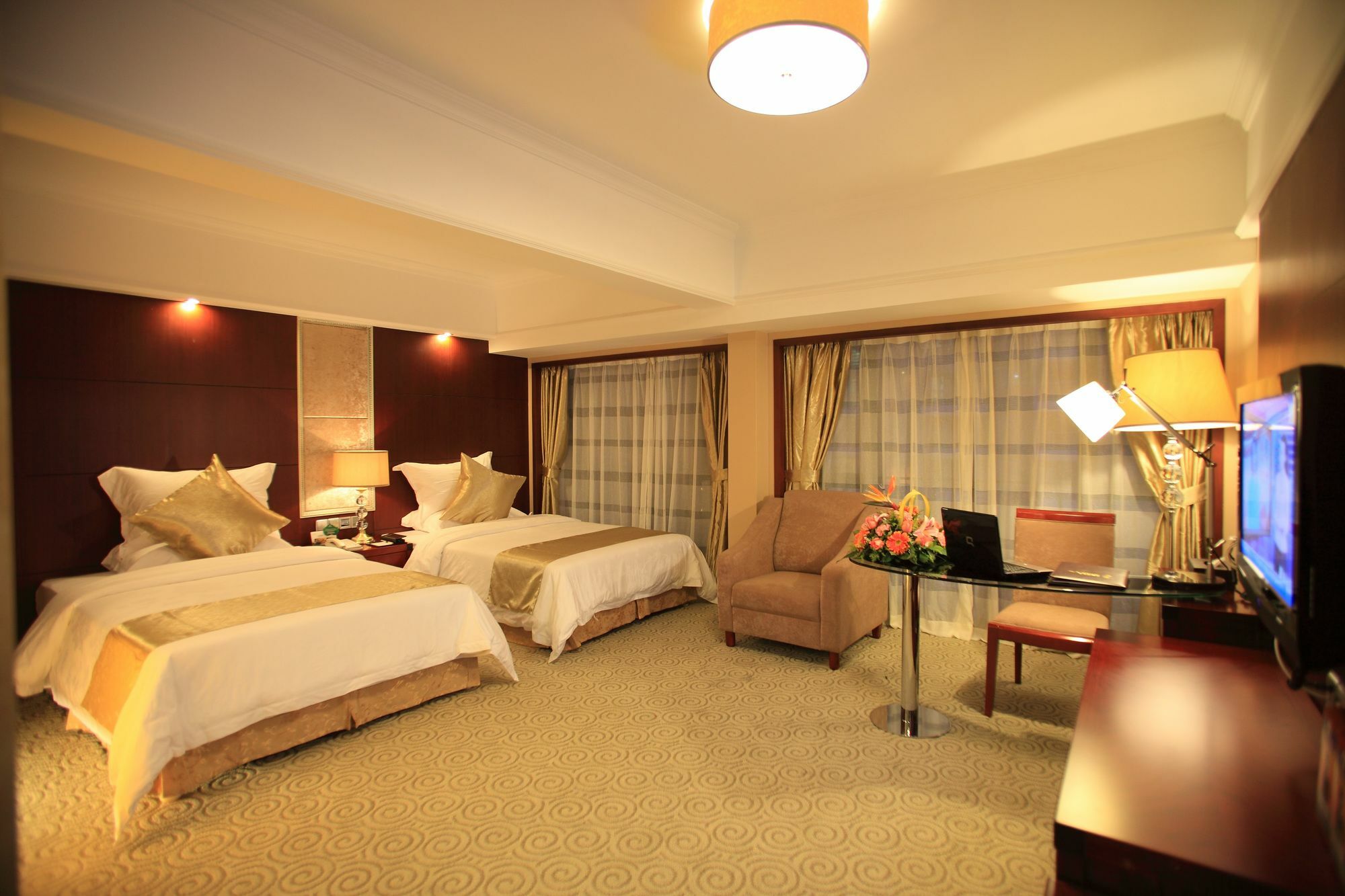 Perthden Hotel Shenzhen Esterno foto